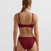 Slip bikini classico in jacquard a mini quadri Slip bikini classico in jacquard a mini quadri