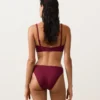 Slip bikini classico in jacquard a mini quadri
