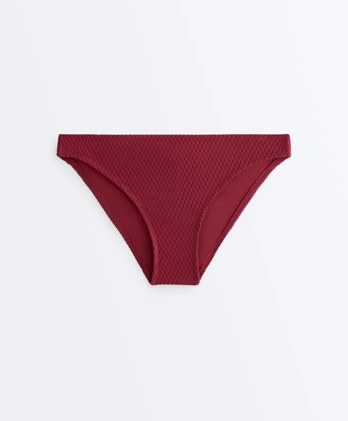 Slip bikini classico in jacquard a mini quadri Slip bikini classico in jacquard a mini quadri