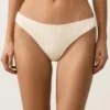 Slip bikini classico in maglia all’uncinetto con texture a bolle Slip bikini classico in maglia all’uncinetto con texture a bolle