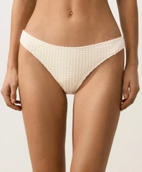 Slip bikini classico in maglia all’uncinetto con texture a bolle