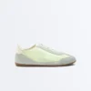 Sneakers in pelle crosta e tessuto