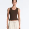T-shirt a costine con spalline larghe, in cotone e modal T-shirt a costine con spalline larghe, in cotone e modal
