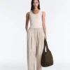 T-shirt a costine con spalline larghe, in cotone e modal T-shirt a costine con spalline larghe, in cotone e modal