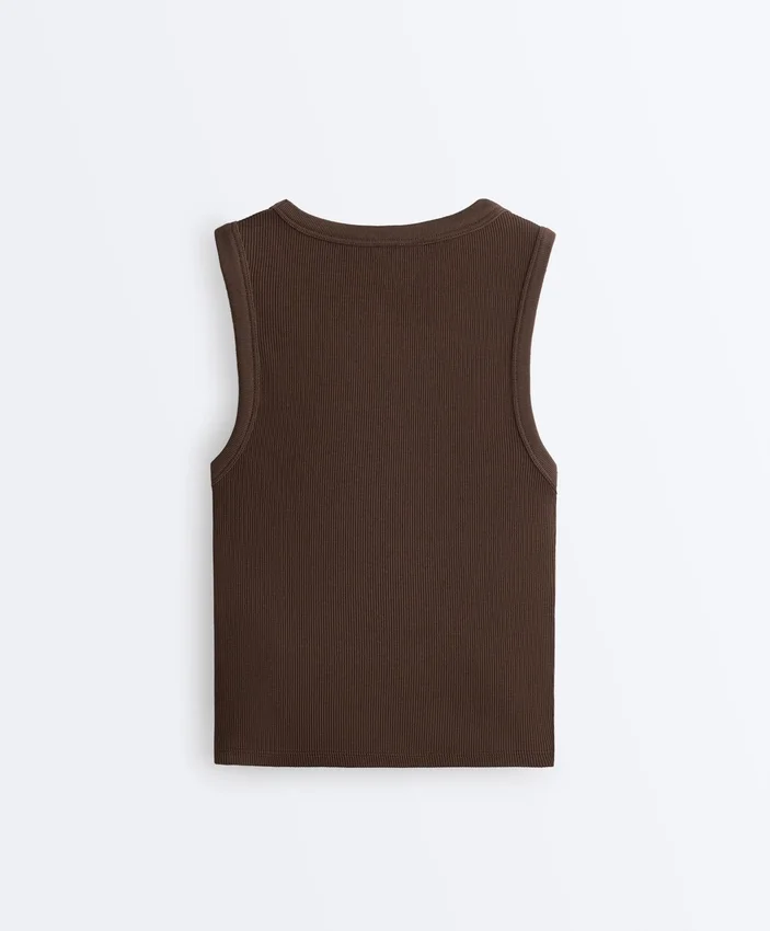 T-shirt a costine con spalline larghe, in cotone e modal T-shirt a costine con spalline larghe, in cotone e modal