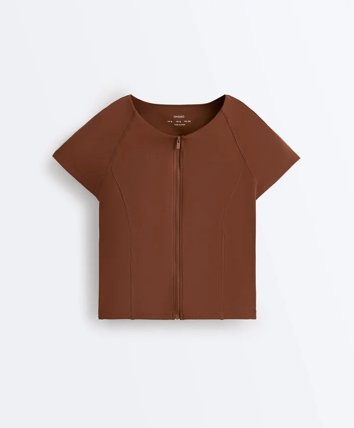T-shirt a maniche corte con zip T-shirt a maniche corte con zip
