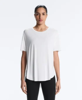 T-shirt a maniche corte in misto modal con orlo posteriore arrotondato