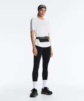 T-shirt a maniche corte in misto modal con orlo posteriore arrotondato