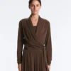 T-shirt a maniche lunghe incrociata in misto modal T-shirt a maniche lunghe incrociata in misto modal