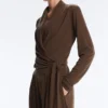 T-shirt a maniche lunghe incrociata in misto modal T-shirt a maniche lunghe incrociata in misto modal