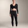 T-shirt a maniche lunghe multi-posizione in misto lyocell con nodo T-shirt a maniche lunghe multi-posizione in misto lyocell con nodo