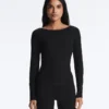 T-shirt a scollo a barchetta in misto modal a costine T-shirt a scollo a barchetta in misto modal a costine