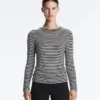 T-shirt aderente a maniche lunghe a righe T-shirt aderente a maniche lunghe a righe