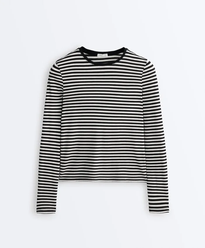 T-shirt aderente a maniche lunghe a righe T-shirt aderente a maniche lunghe a righe
