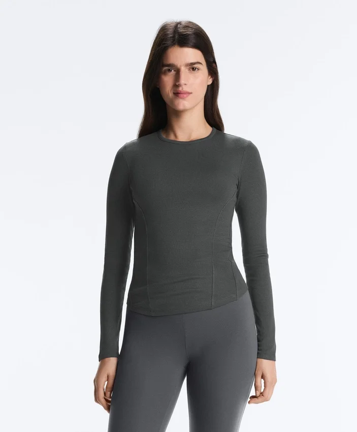 T-shirt aderente a maniche lunghe in tessuto a costine di cotone e modal T-shirt aderente a maniche lunghe in tessuto a costine di cotone e modal
