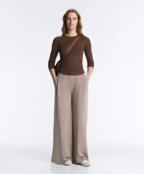 T-shirt aderente a maniche lunghe in tessuto a costine di cotone e modal