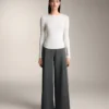 T-shirt aderente a maniche lunghe in tessuto a costine di cotone e modal T-shirt aderente a maniche lunghe in tessuto a costine di cotone e modal