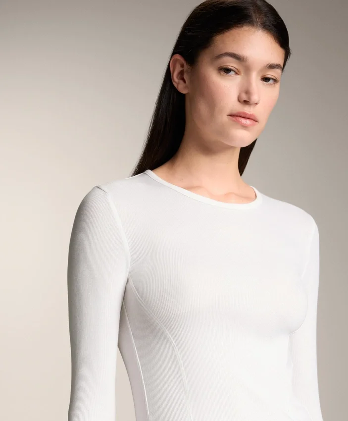 T-shirt aderente a maniche lunghe in tessuto a costine di cotone e modal T-shirt aderente a maniche lunghe in tessuto a costine di cotone e modal