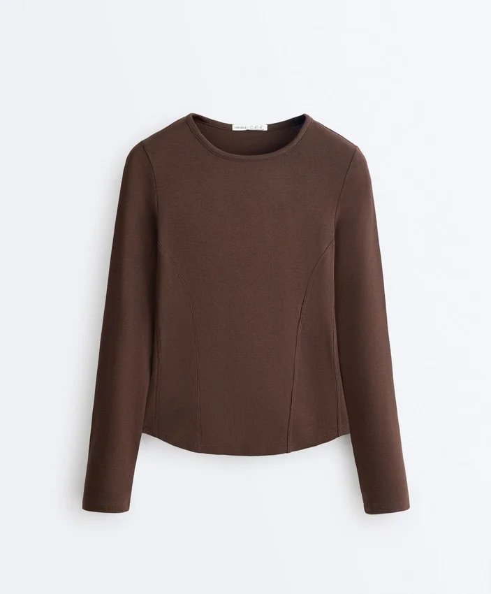 T-shirt aderente a maniche lunghe in tessuto a costine di cotone e modal T-shirt aderente a maniche lunghe in tessuto a costine di cotone e modal