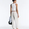 T-shirt aderente con spalline a costine in cotone e modal T-shirt aderente con spalline a costine in cotone e modal