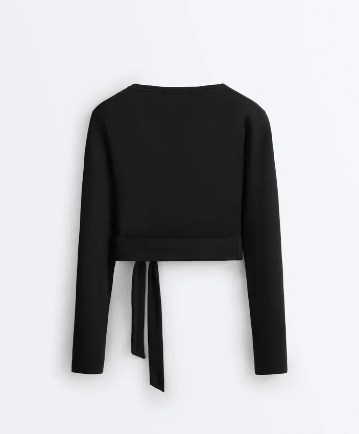 T-shirt avvolgente in misto cotone a costine T-shirt avvolgente in misto cotone a costine