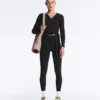 T-shirt avvolgente in misto cotone a costine T-shirt avvolgente in misto cotone a costine