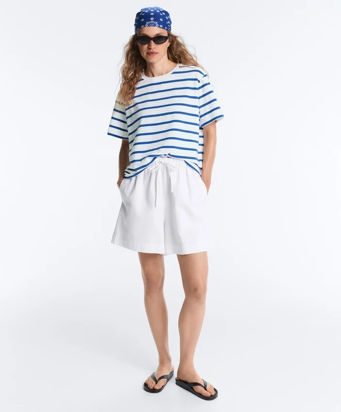 T-shirt boxy a maniche corte in misto cotone T-shirt boxy a maniche corte in misto cotone