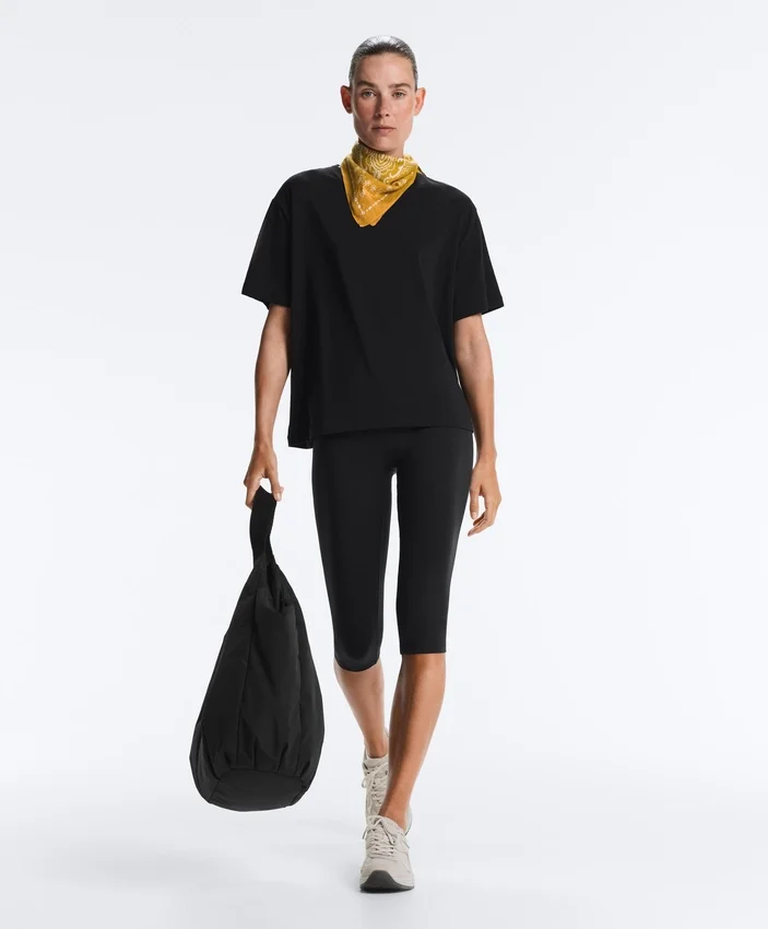 T-shirt boxy a maniche corte in misto cotone T-shirt boxy a maniche corte in misto cotone