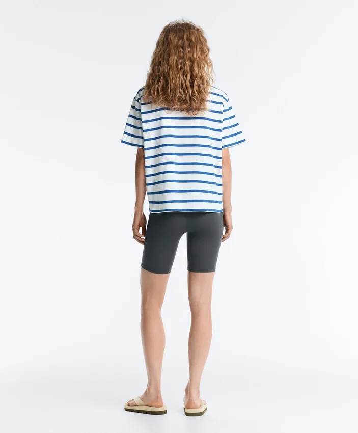 T-shirt boxy a maniche corte in misto cotone T-shirt boxy a maniche corte in misto cotone