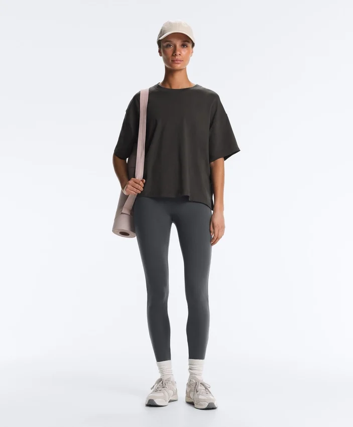 T-shirt boxy a maniche corte in misto cotone T-shirt boxy a maniche corte in misto cotone