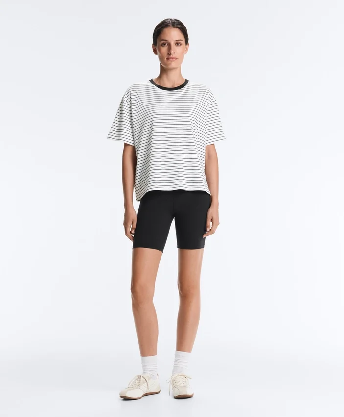 T-shirt boxy a maniche corte in misto cotone a righe T-shirt boxy a maniche corte in misto cotone a righe