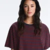 T-shirt boxy a maniche corte in misto cotone a righe T-shirt boxy a maniche corte in misto cotone a righe