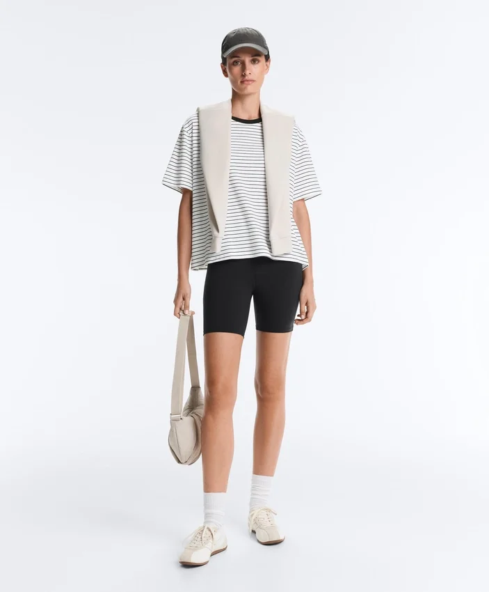 T-shirt boxy a maniche corte in misto cotone a righe T-shirt boxy a maniche corte in misto cotone a righe