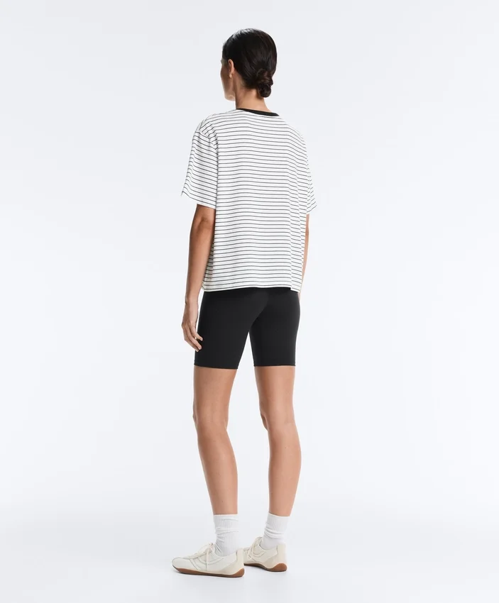 T-shirt boxy a maniche corte in misto cotone a righe T-shirt boxy a maniche corte in misto cotone a righe