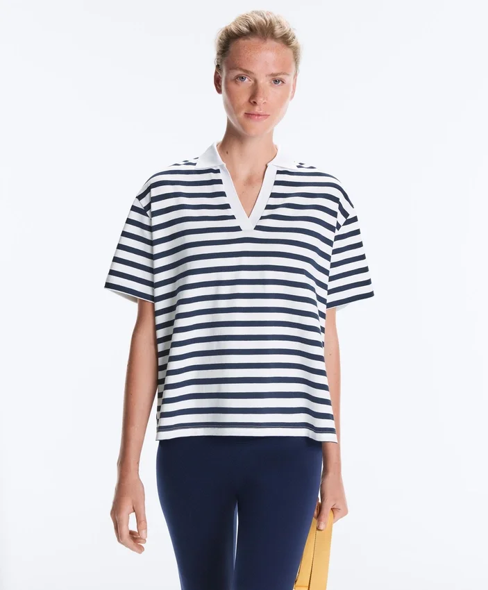 T-shirt boxy a maniche corte in misto cotone con collo a polo T-shirt boxy a maniche corte in misto cotone con collo a polo