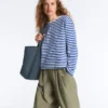 T-shirt boxy a maniche lunghe a righe in 100% cotone T-shirt boxy a maniche lunghe a righe in 100% cotone