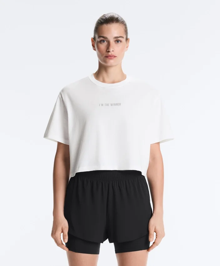 T-shirt corta squadrata in misto cotone con slogan T-shirt corta squadrata in misto cotone con slogan