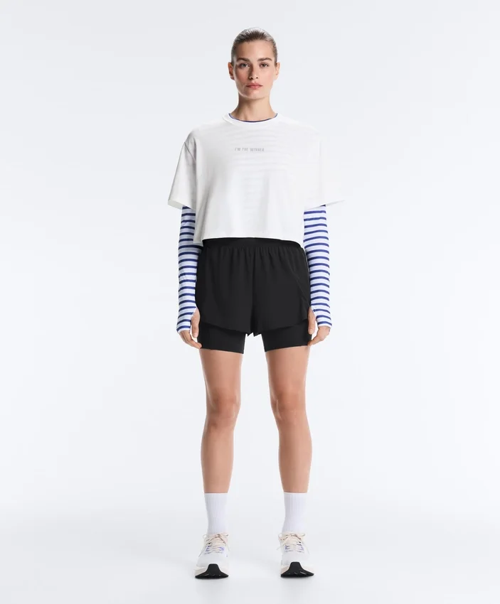 T-shirt corta squadrata in misto cotone con slogan T-shirt corta squadrata in misto cotone con slogan