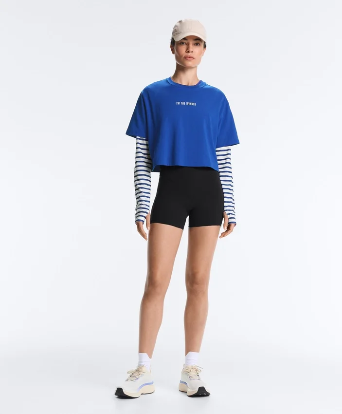 T-shirt corta squadrata in misto cotone con slogan T-shirt corta squadrata in misto cotone con slogan