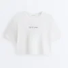 T-shirt corta squadrata in misto cotone con slogan T-shirt corta squadrata in misto cotone con slogan