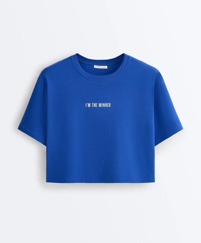 T-shirt corta squadrata in misto cotone con slogan T-shirt corta squadrata in misto cotone con slogan