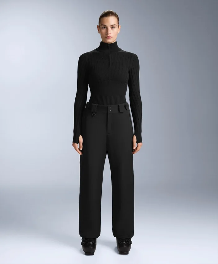 T-shirt intima termica a costine con colletto a V T-shirt intima termica a costine con colletto a V