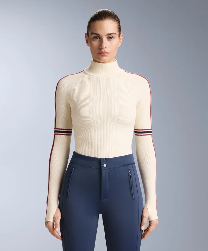 T-shirt intima termica in maglia con dettagli a contrasto T-shirt intima termica in maglia con dettagli a contrasto