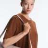 T-shirt oversize a maniche corte in misto cotone T-shirt oversize a maniche corte in misto cotone