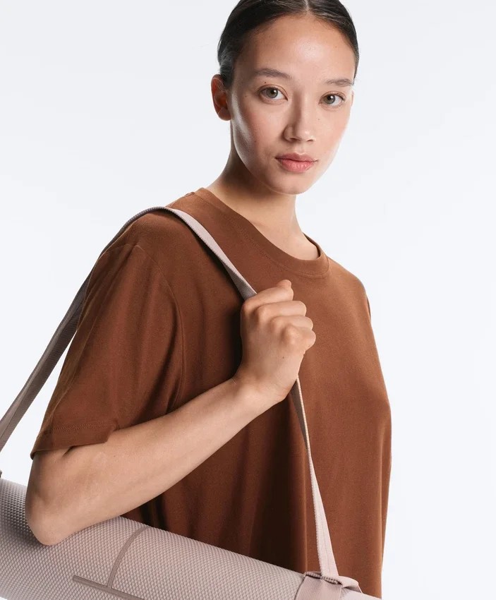 T-shirt oversize a maniche corte in misto cotone T-shirt oversize a maniche corte in misto cotone