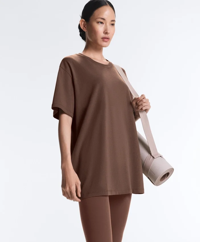 T-shirt oversize a maniche corte in misto cotone T-shirt oversize a maniche corte in misto cotone