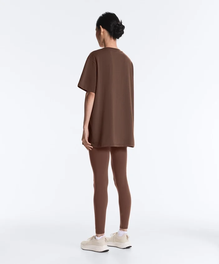 T-shirt oversize a maniche corte in misto cotone T-shirt oversize a maniche corte in misto cotone