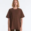 T-shirt oversize a maniche corte in misto cotone a righe T-shirt oversize a maniche corte in misto cotone a righe