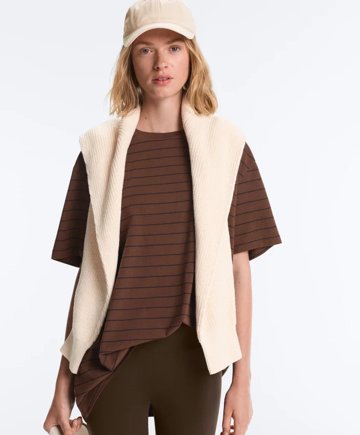 T-shirt oversize a maniche corte in misto cotone a righe T-shirt oversize a maniche corte in misto cotone a righe