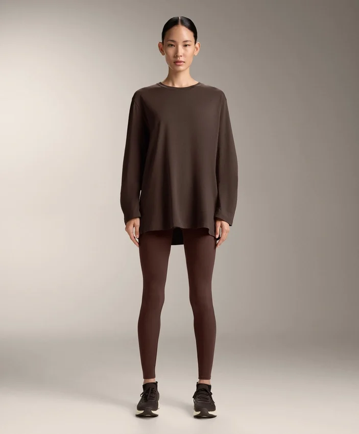 T-shirt oversize a maniche lunghe in misto cotone T-shirt oversize a maniche lunghe in misto cotone